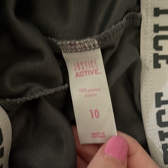 JUSTICE Shorts size 10 - Picture 4 of 4